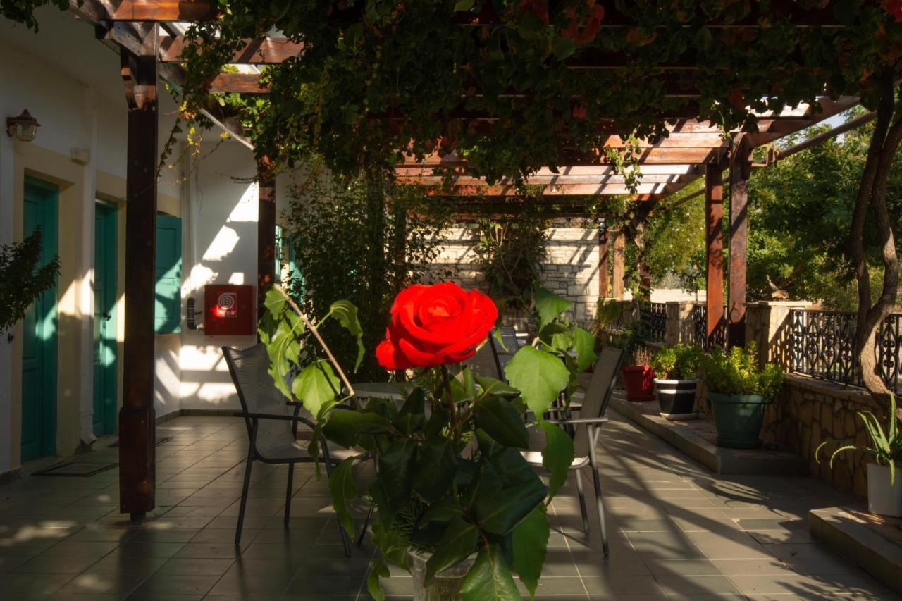 Dimitris Villa Hotel Matala Exterior foto